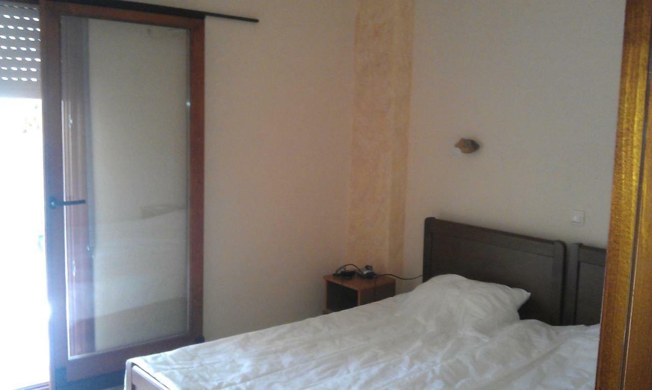 Apartment 60M From Sea! Nea Kallikrateia Kültér fotó